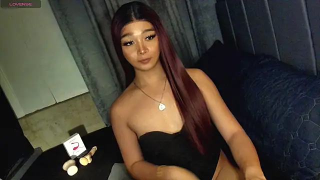 TrinityFucksYou 即時 XXX 聊天