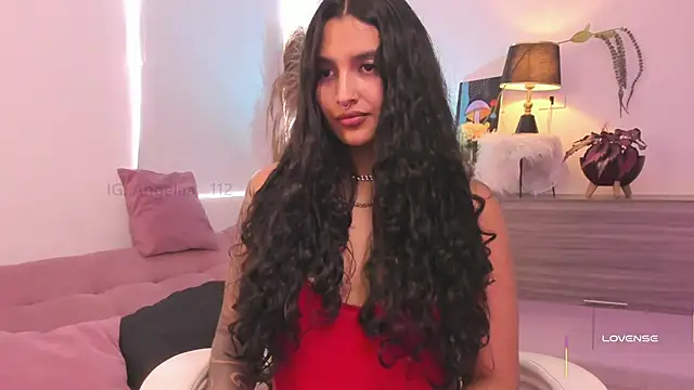 Anngel_1 লাইভ XXX চ্যাট