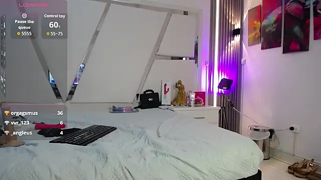 chloe__Jones_ Chat XXX in diretta