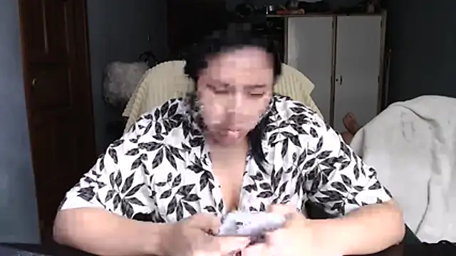 دردشة DanelyLopez الجنسية المباشرة