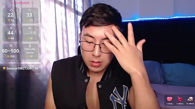 andrewmhilton_のウェブカメラショー