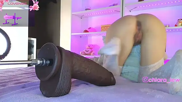 ChiaraLewis live XXX chat