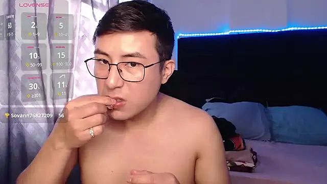 andrewmhilton_のウェブカメラショー