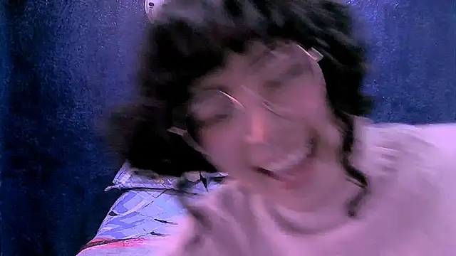 دردشة NinaYellow الجنسية المباشرة