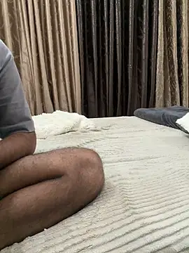 vickyandtania 网络视讯表演