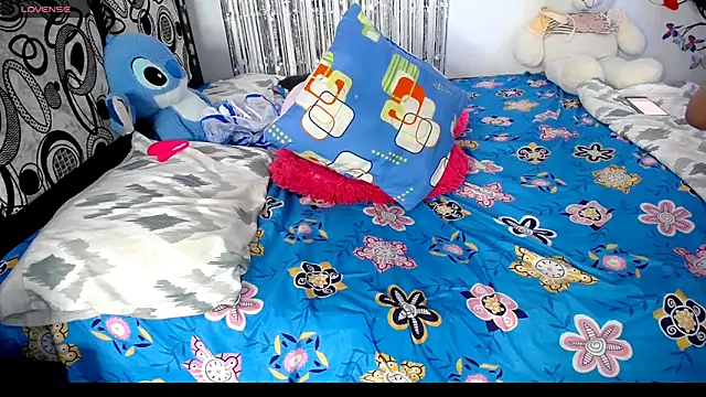 Billie_Eilish___ Adlı Modelin Canlı XXX Sohbeti