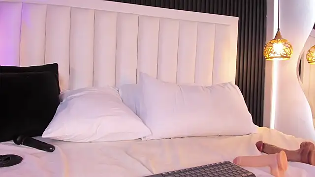 PandoraMiller's Live XXX Chat