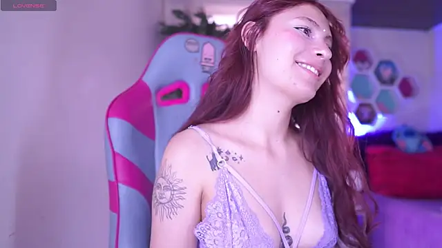 Rebecah_1 – Naživo XXX chat