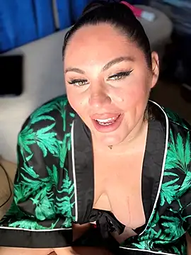 lovely_beast Obrolan Langsung XXX