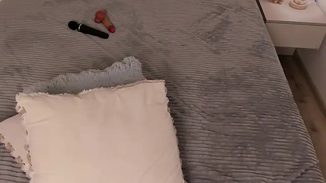 miny_rony Chat XXX in diretta