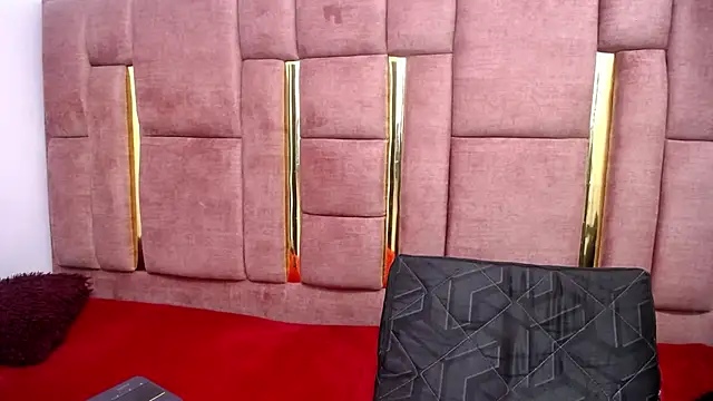 Živý XXX chat CHLOESHOW