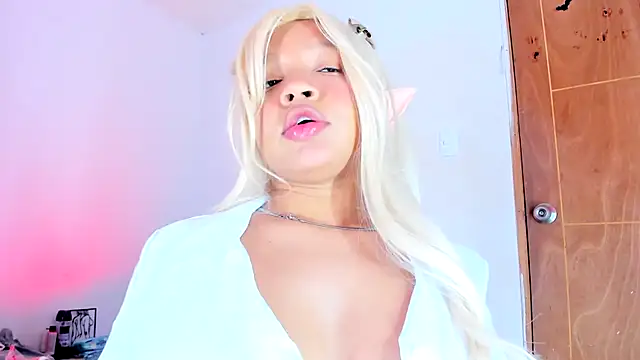 แชท XXX สดของ Emily_Coper18