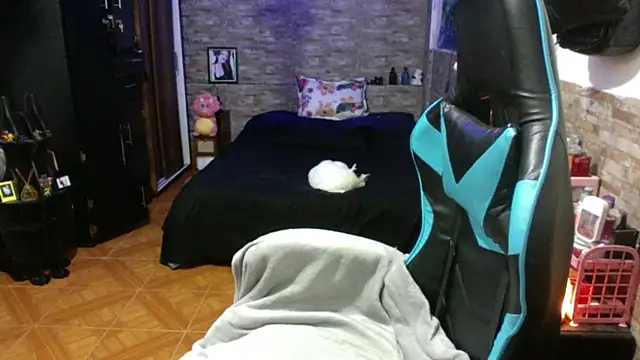 AngelaQueen_: απευθείας συνομιλία ΧΧΧ