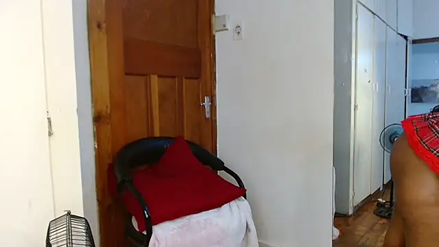 Živý XXX chat Moreish-06