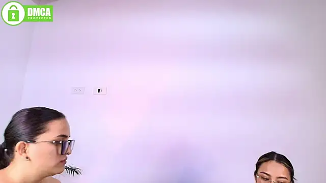 Jules_n_Giaのウェブカメラショー