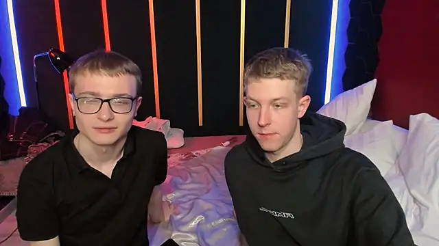 Dylan_Norton live XXX chat