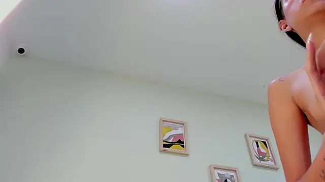 XXX chat uživo modela mayaevansmg