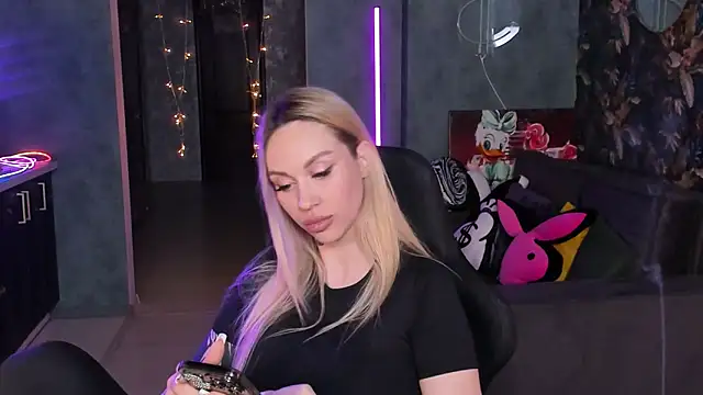 Živý XXX chat Blckmirrorr