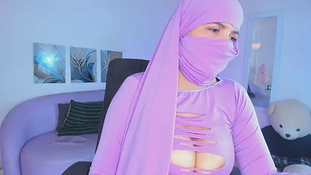 salma_isawwiin Webbikameraesitys