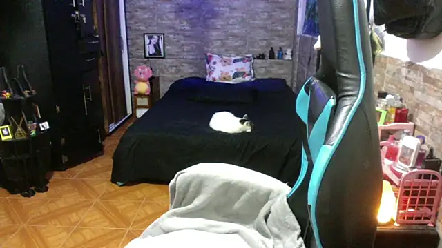 دردشة AngelaQueen_ الجنسية المباشرة