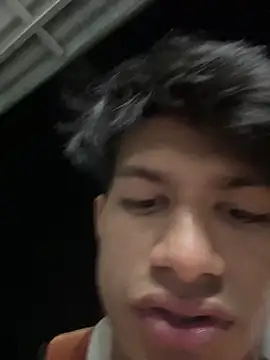 adihaveabigdick 网络视讯表演