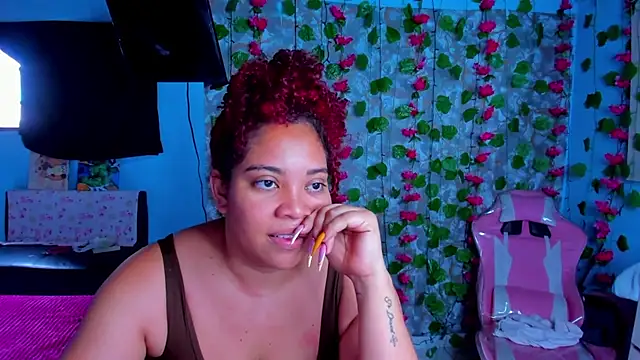 دردشة AngelaCoffee الجنسية المباشرة