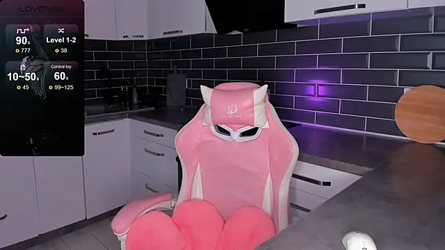 ShaiyaMinn3's Live XXX Chat