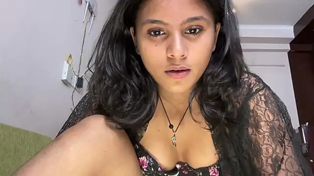 Naira_fit: вебкам-шоу