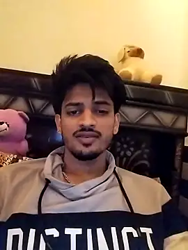 Pertunjukan Kamera Web Wild_Vassu