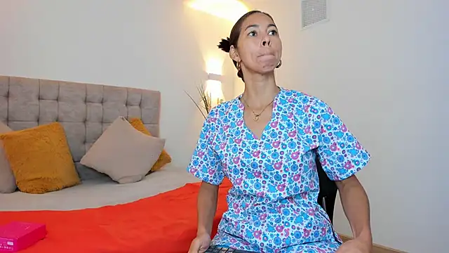 Rosalinda_Cortez's Live XXX Chat