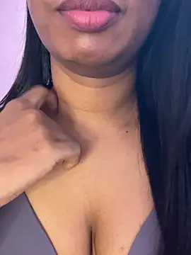 XXX chat uživo modela tamil_Aarathi