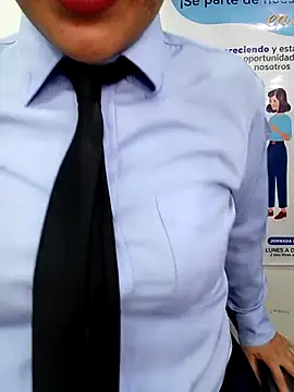 MAYE__13 Webcam Show