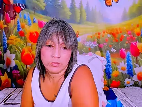 Chat +18 de indianroxy ao vivo