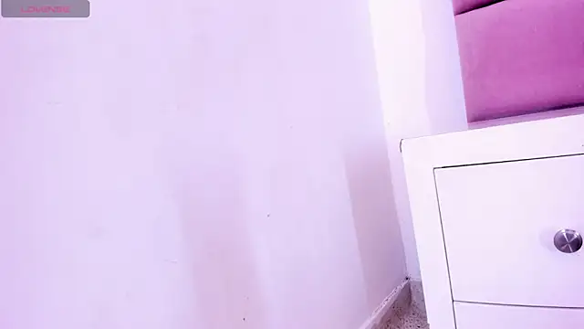 Czat XXX na żywo – miajhonsonx