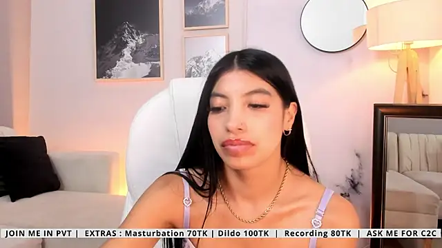 Chat +18 de Tiffany_Low ao vivo