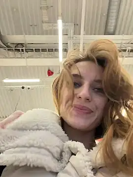 -AngelAri-'s Webcam Show