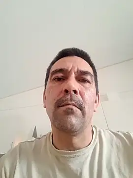 Cumsex81's Live XXX Chat