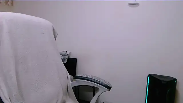 Evadesirex46 লাইভ XXX চ্যাট