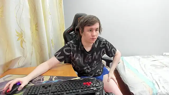 Show modela iliaskrislove na web-kameri