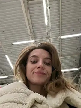 Chat XXX en directo de -AngelAri-