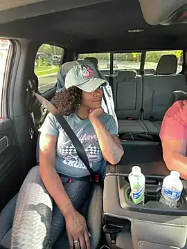 HaloRodeoLover2 লাইভ XXX চ্যাট