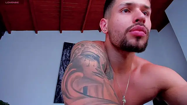 Santos_ramirez1: онлайн-секс-чат