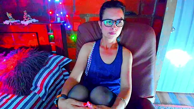 BrianaGarner's Live XXX Chat