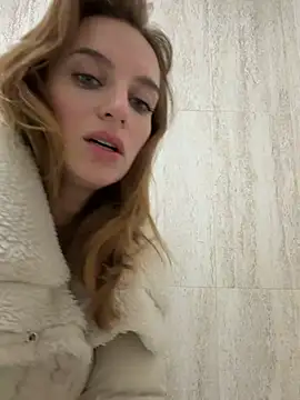 -AngelAri- Chat XXX in diretta