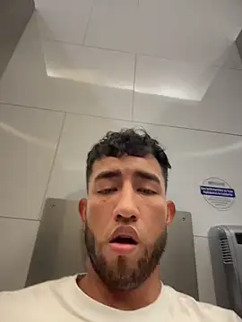 Chatroom XXX en direct de liam_bronw