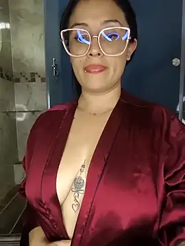 Chat +18 de Sophie-Hot- ao vivo