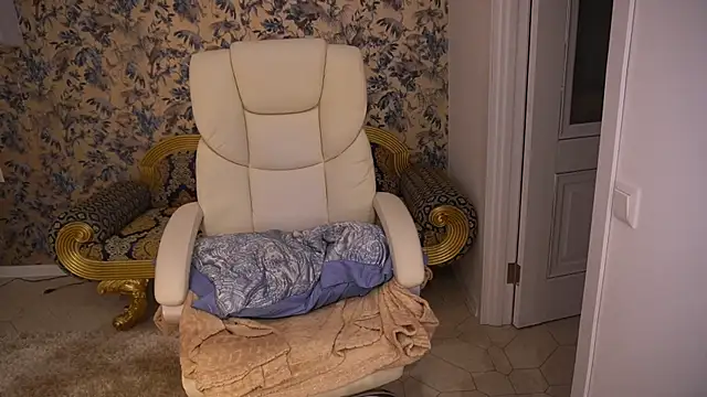 Czat XXX na żywo – BellaLaPetit