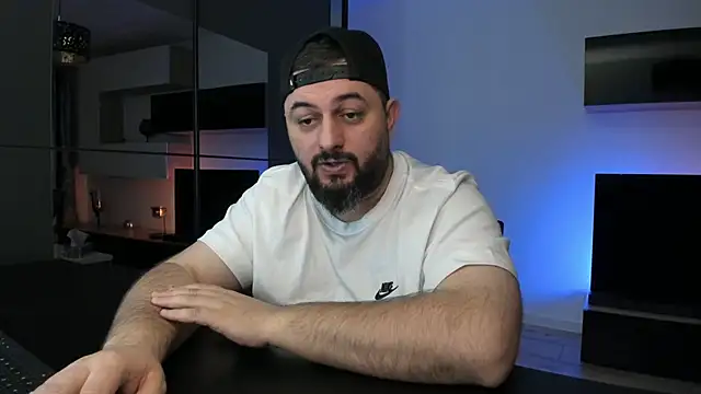 DravenPeak live XXX chat