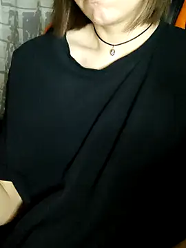 Pokazy przed kamerką – Aashikalaa