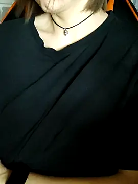 Chat +18 de Aashikalaa ao vivo